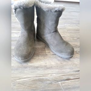 Gray Fur Boots Size 9